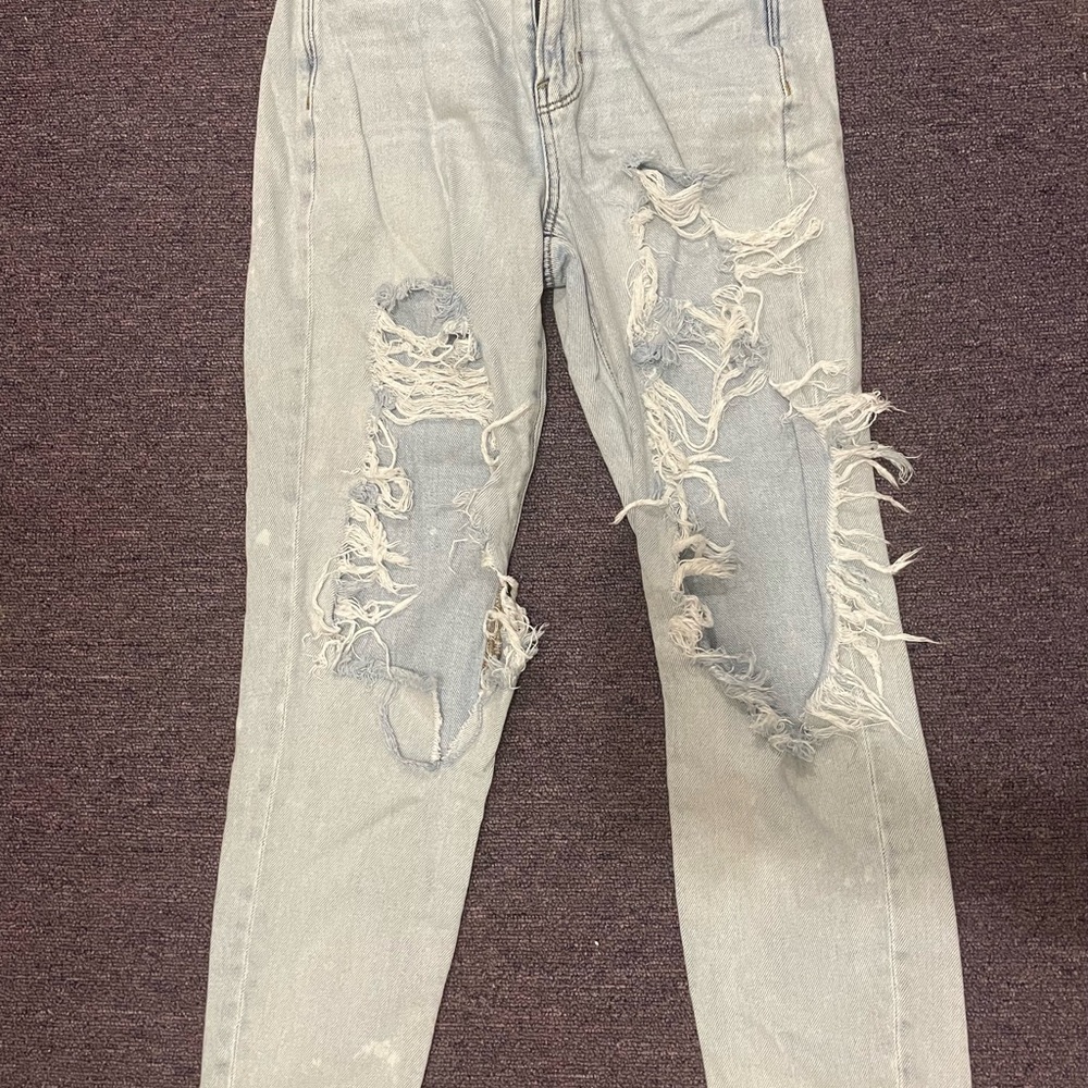 American Eagle Outfitters Light Blue Distressed Boyfriend Jeans